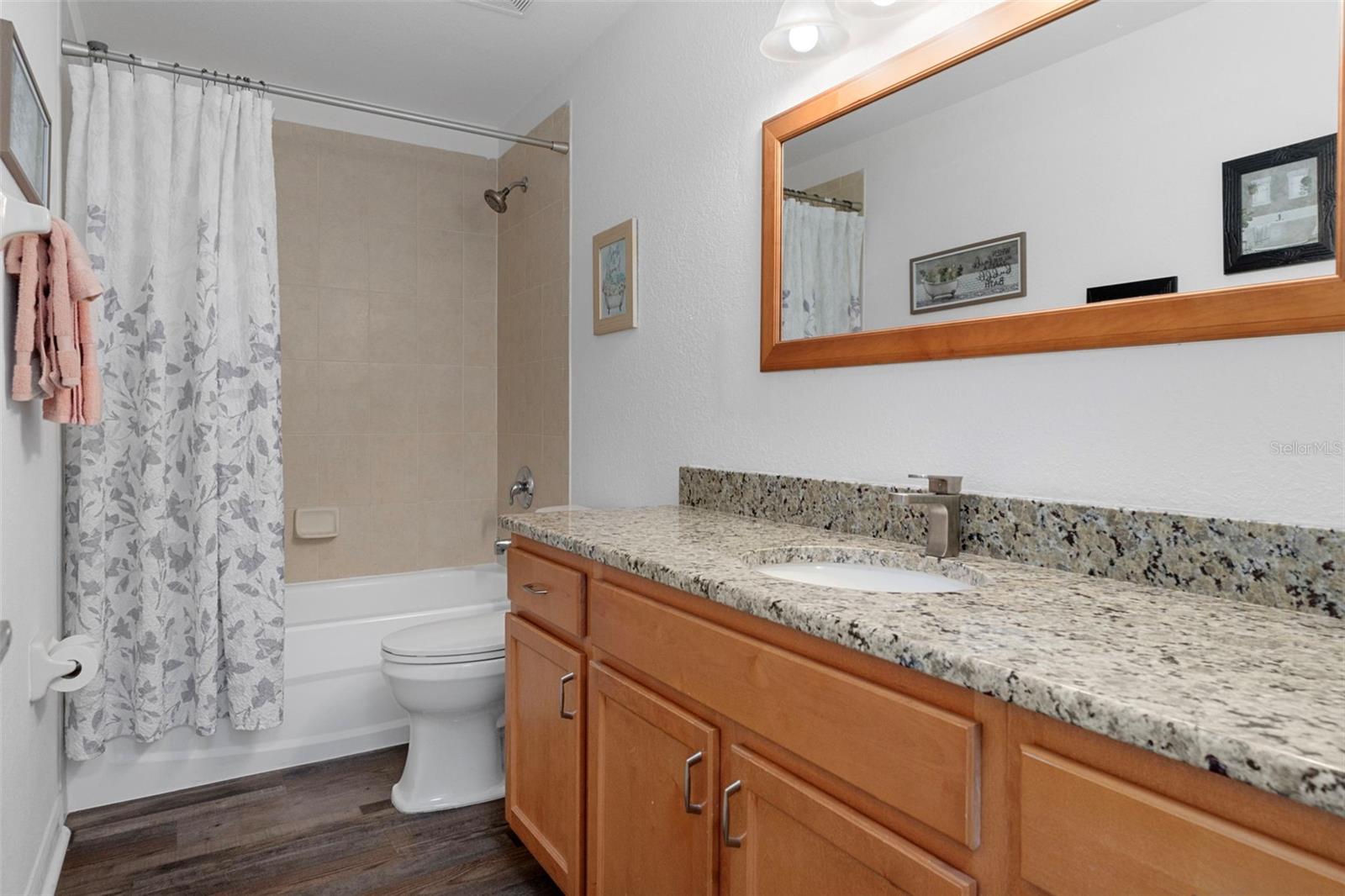 Image 43 of 71 For 7 Bigleaf Court