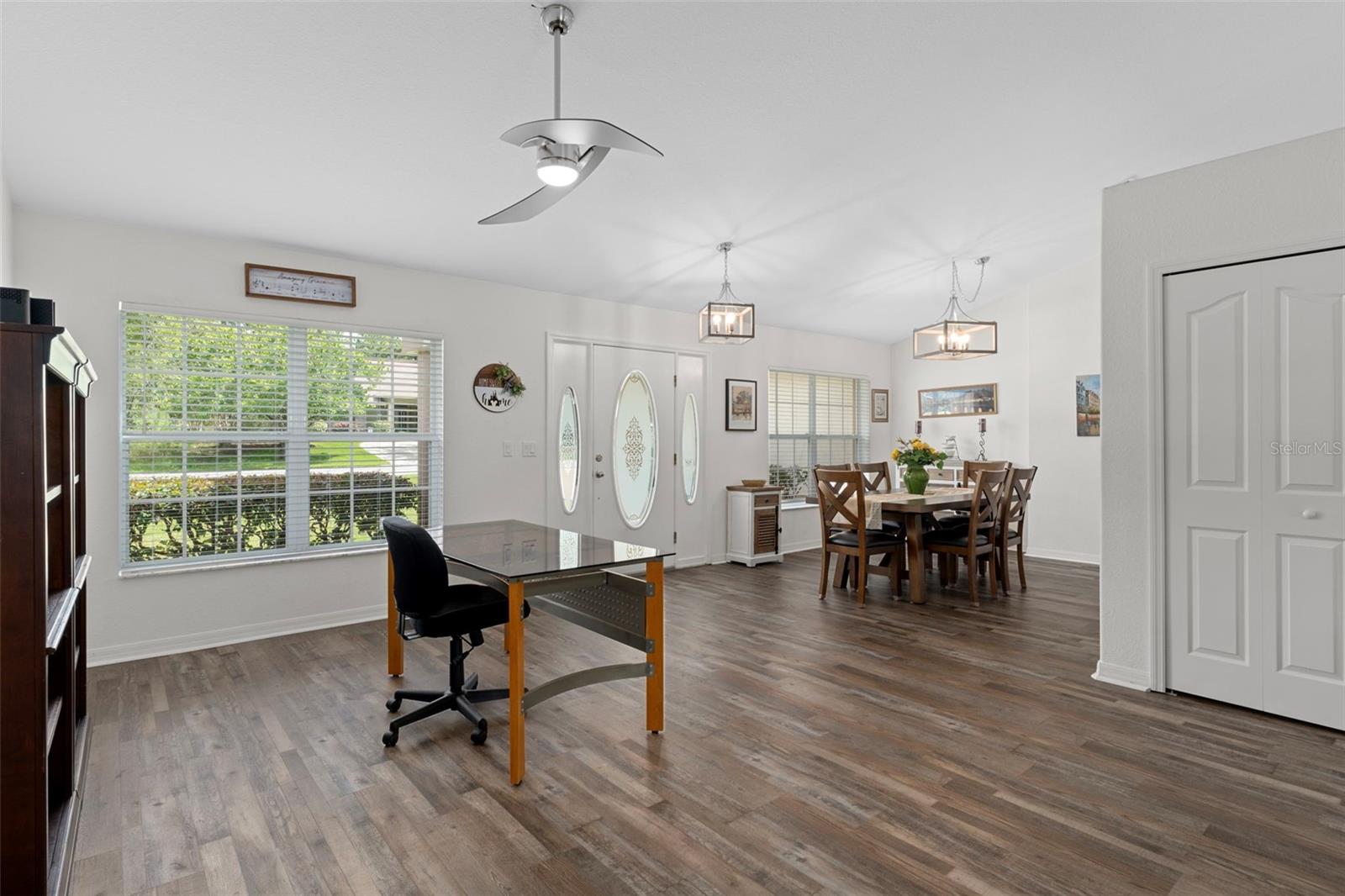 Image 9 of 71 For 7 Bigleaf Court