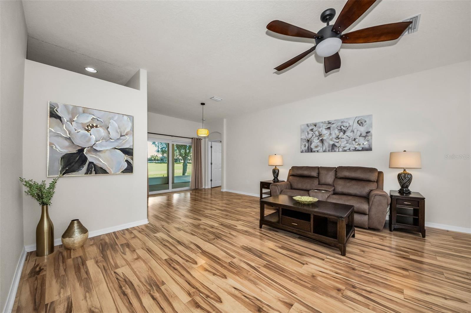 Image 13 of 62 For 18933 Grand Club Drive