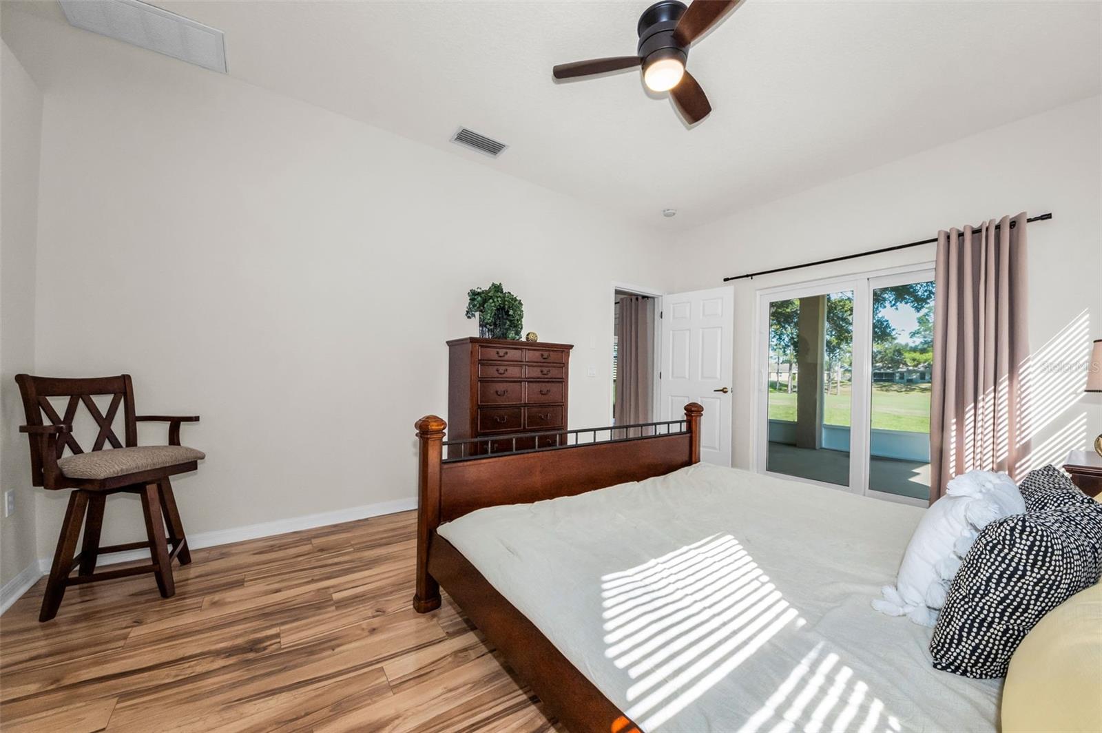 Image 28 of 62 For 18933 Grand Club Drive