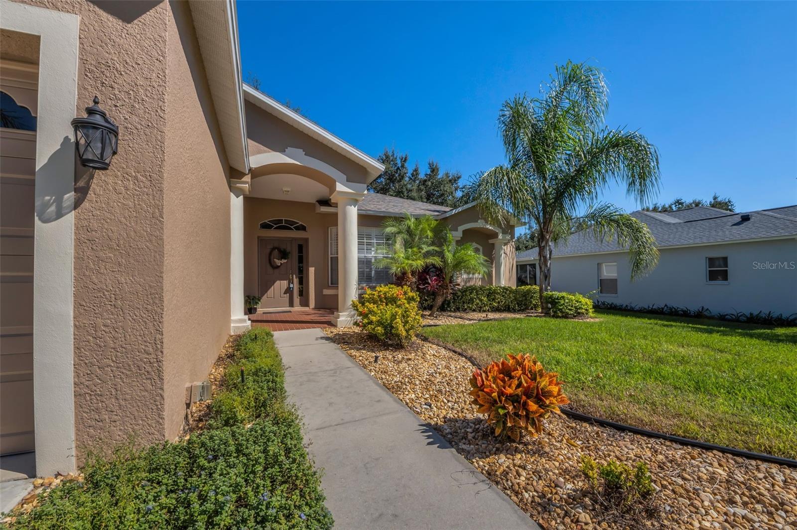 Image 6 of 62 For 18933 Grand Club Drive