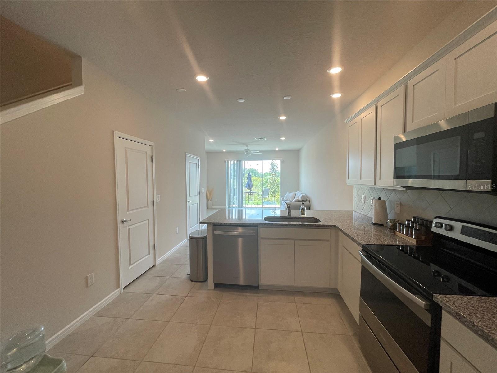 Image 4 of 14 For 5409 Elmview Crossing