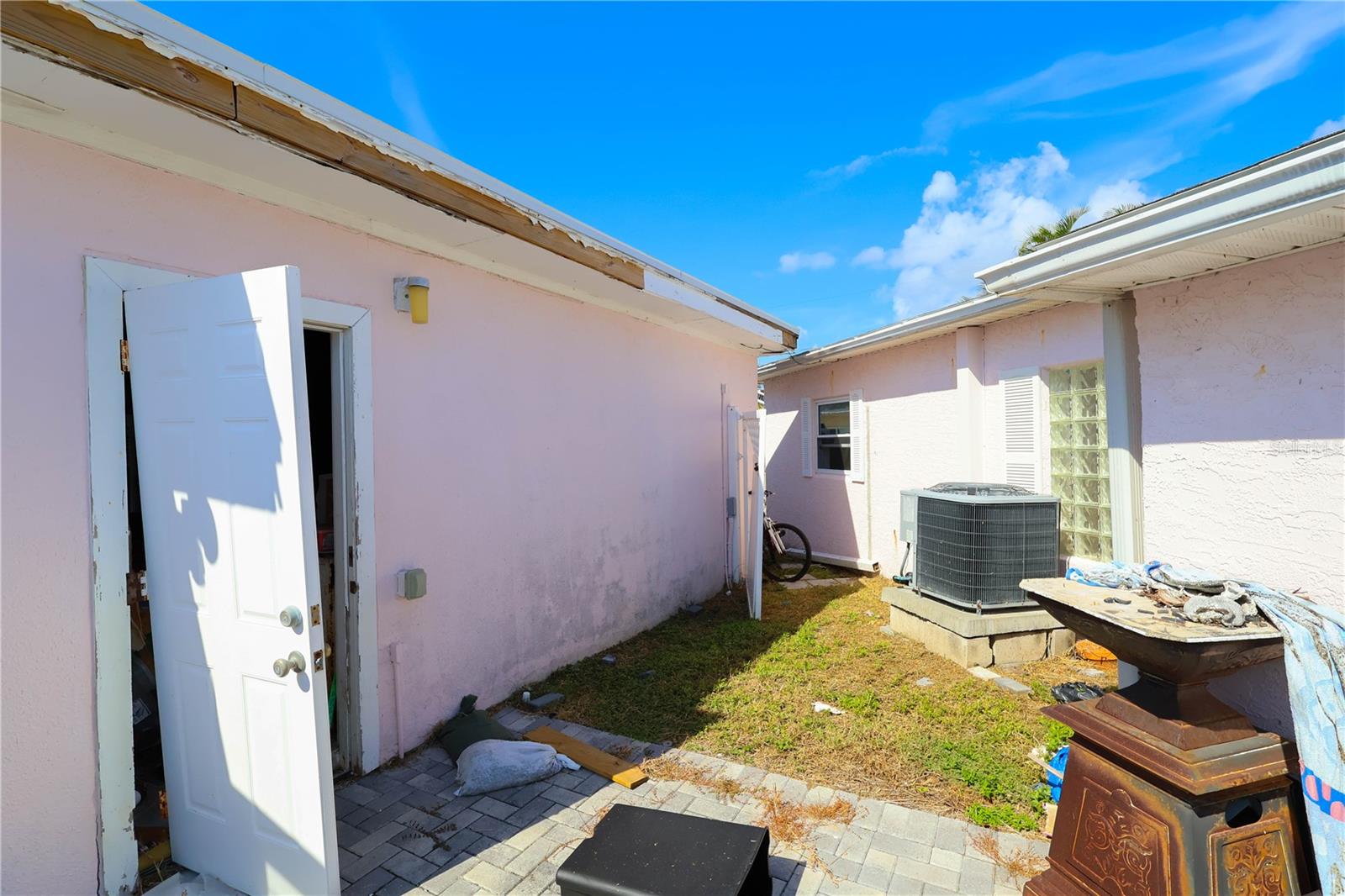 Image 12 of 16 For 365 145th Avenue E