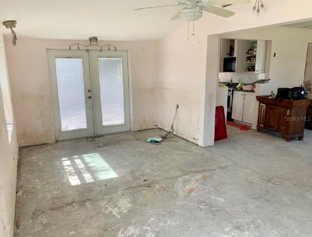 Image 4 of 16 For 365 145th Avenue E