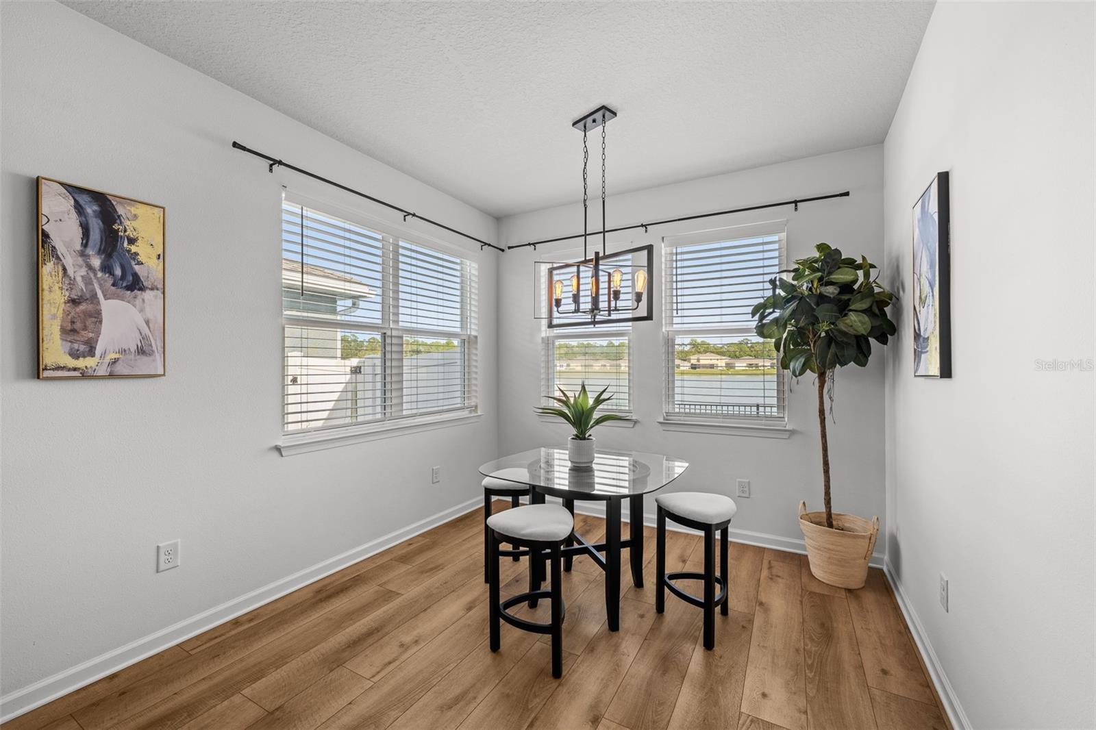 Image 18 of 32 For 8576 Broadstone Drive