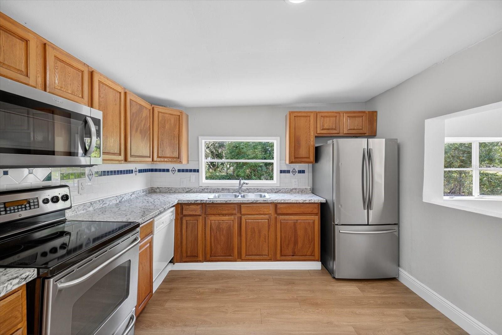 Image 17 of 53 For 15535 Larry Road