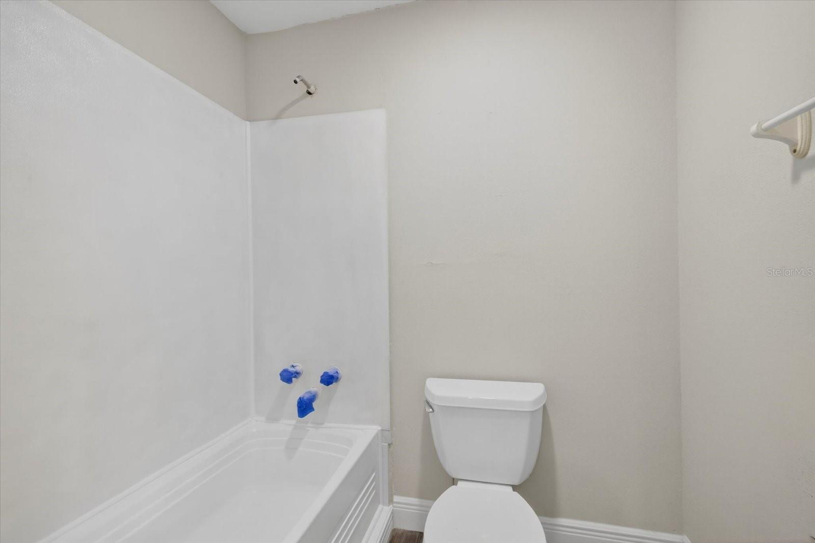 Image 28 of 53 For 15535 Larry Road