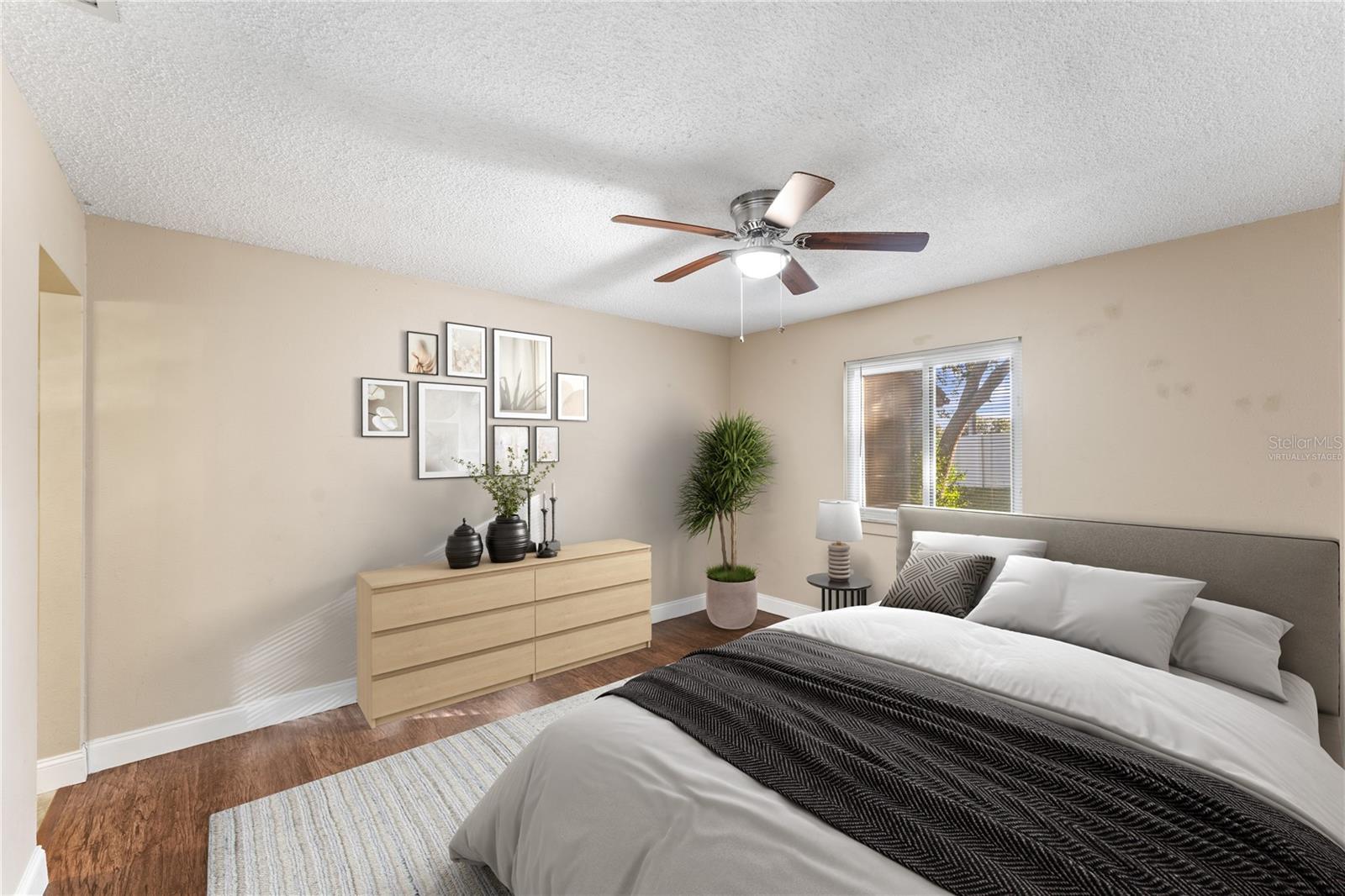 Image 13 of 30 For 2928 Bancroft Circle E E