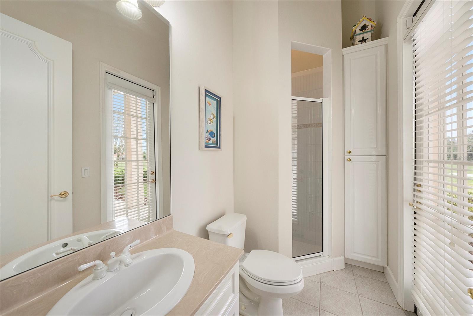 Listing photo id 20 for 4527 Cheval Boulevard