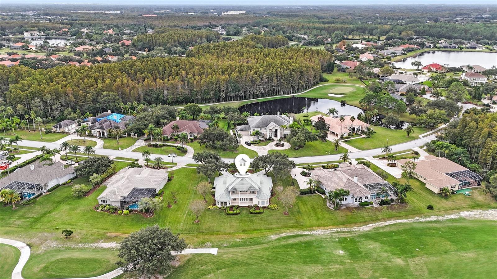 Listing photo id 36 for 4527 Cheval Boulevard