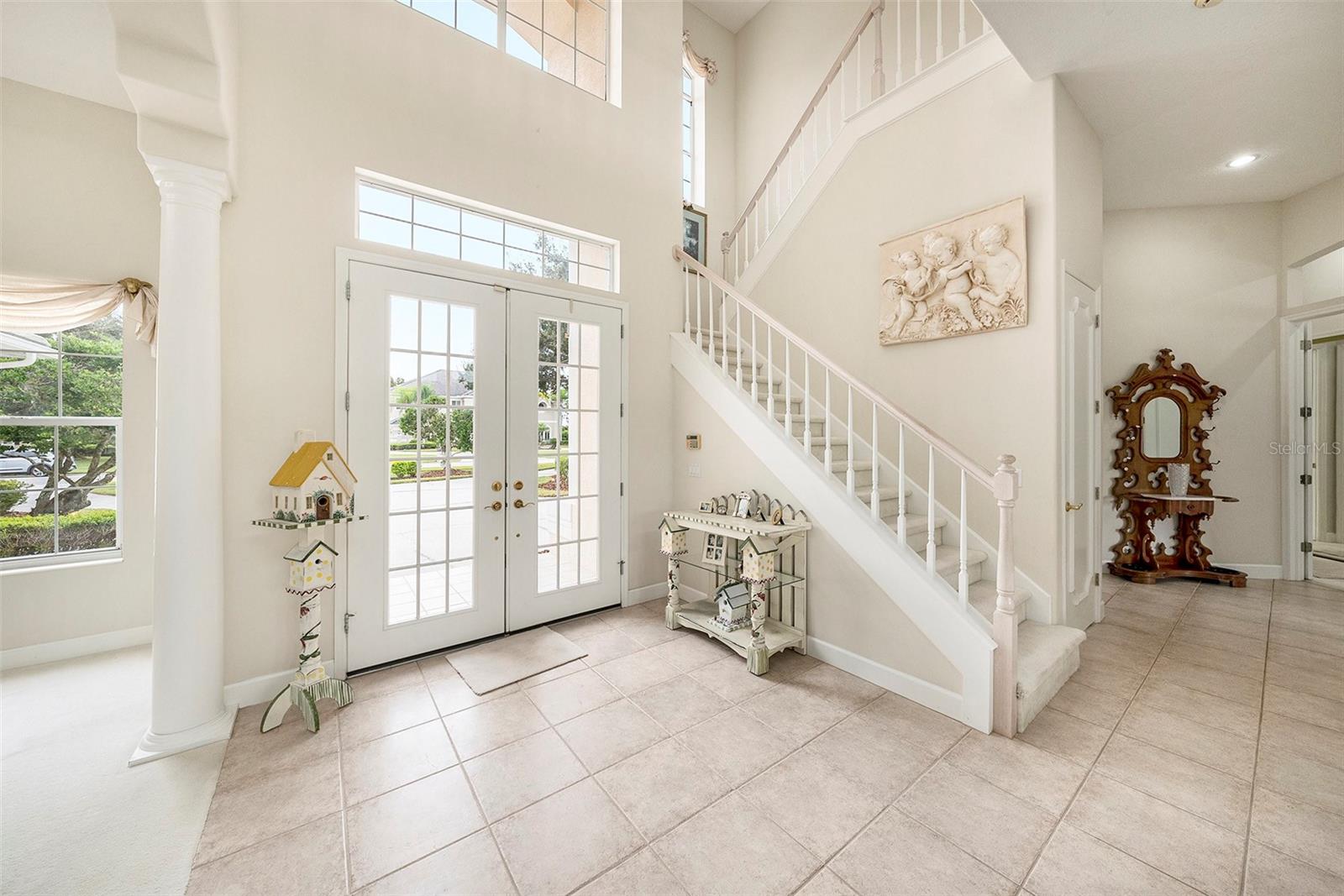 Listing photo id 6 for 4527 Cheval Boulevard