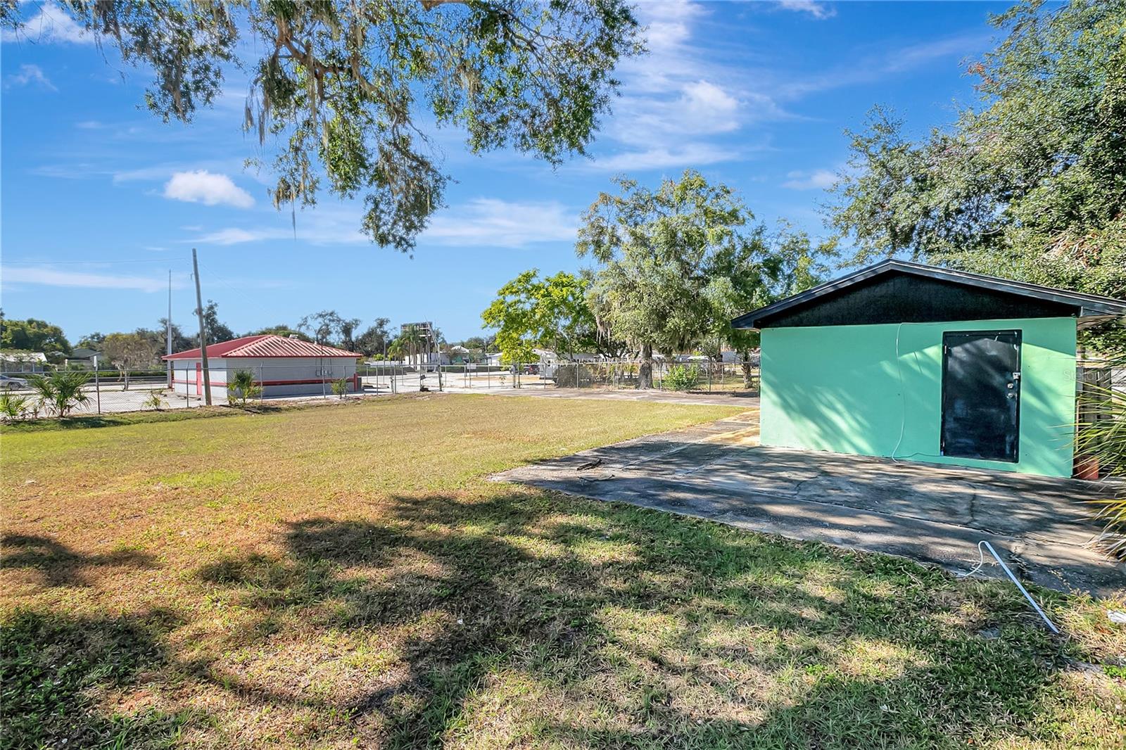 Image 22 of 24 For 305 & 309 Memorial Boulevard