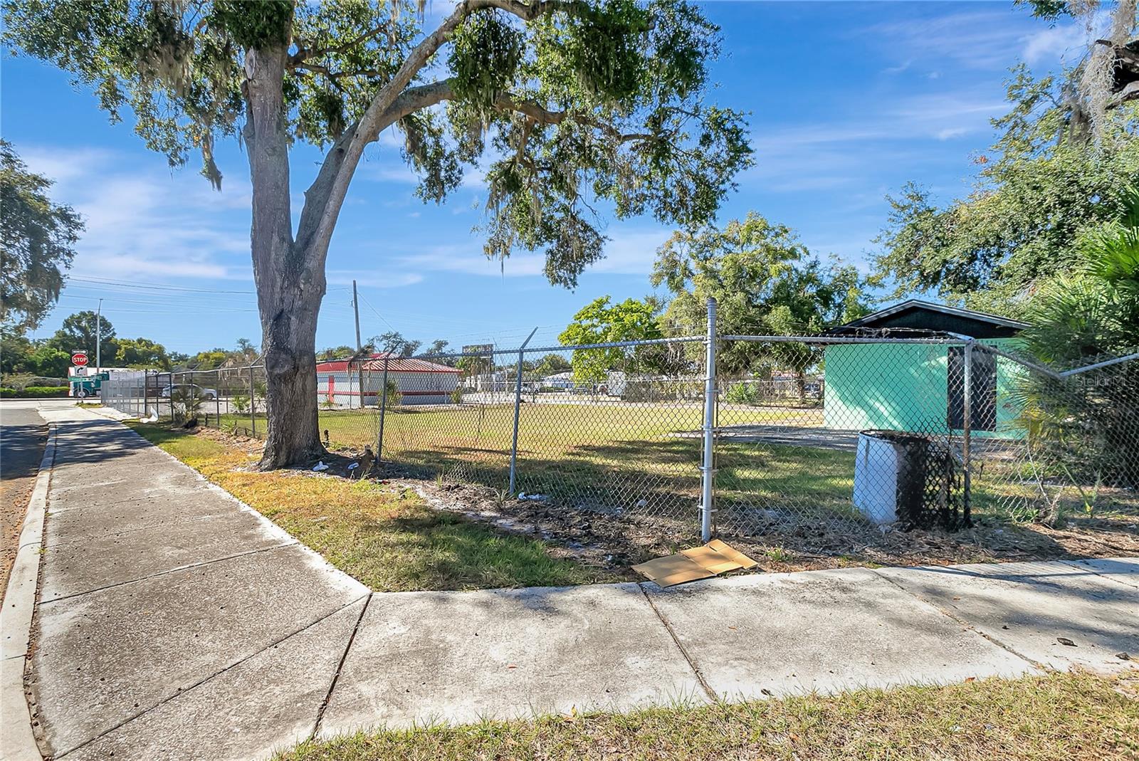 Image 23 of 24 For 305 & 309 Memorial Boulevard