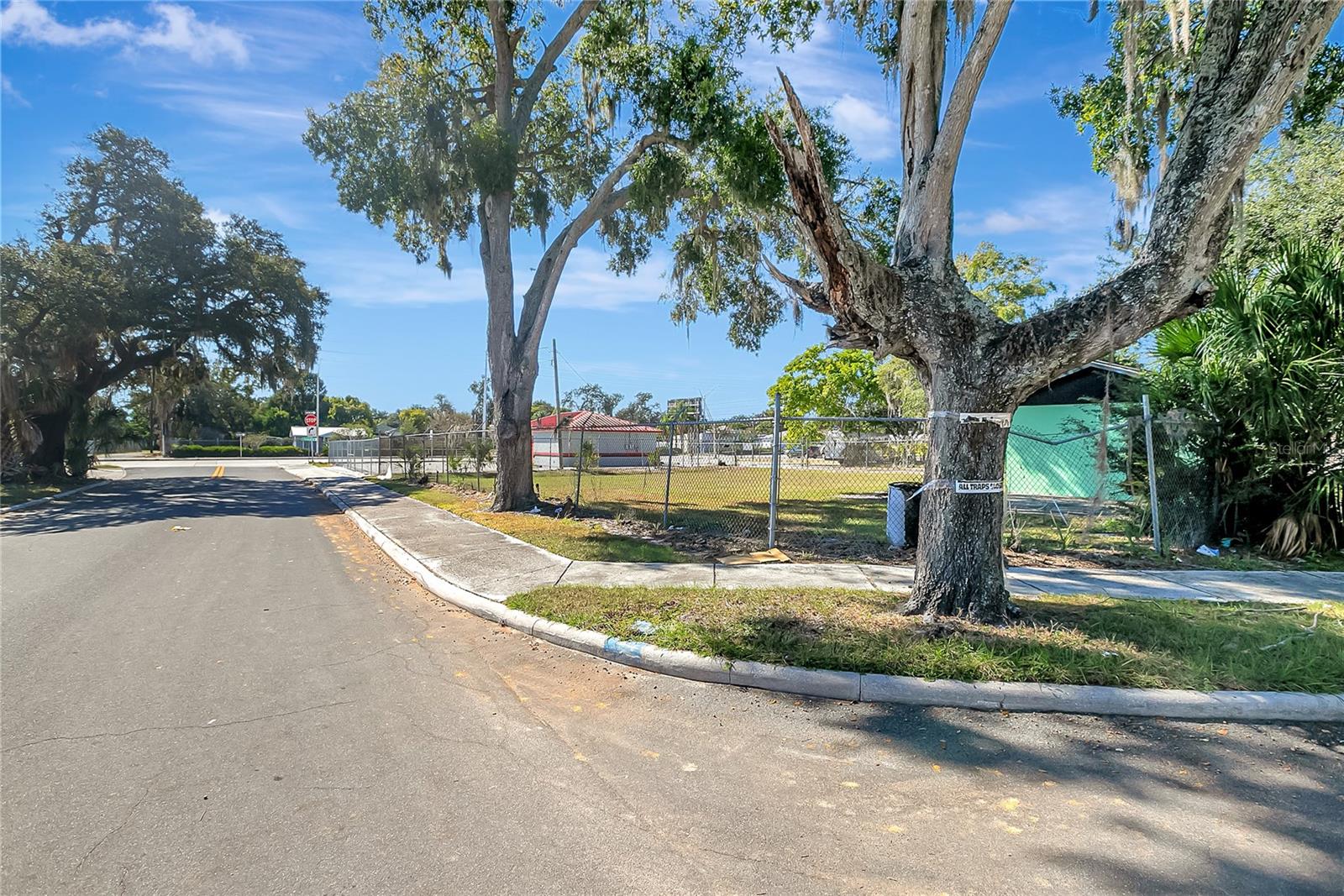 Image 24 of 24 For 305 & 309 Memorial Boulevard