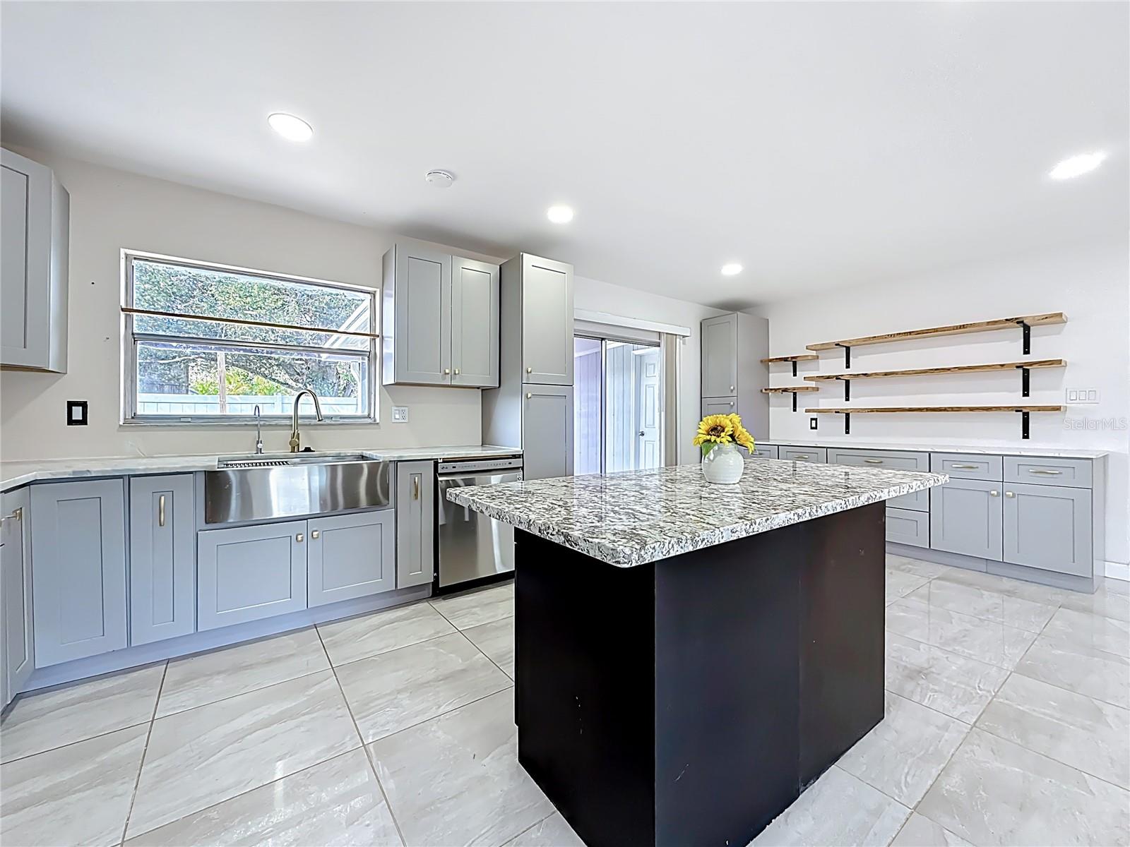 Image 11 of 35 For 11312 62nd Street N