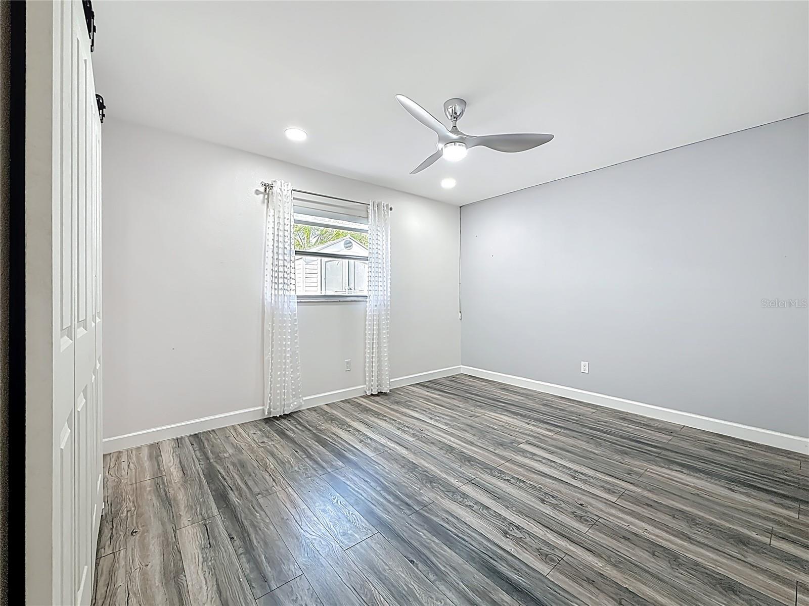 Image 23 of 35 For 11312 62nd Street N