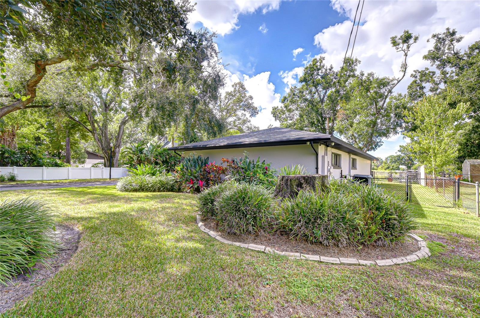 Image 16 of 76 For 8120 Albany Avenue