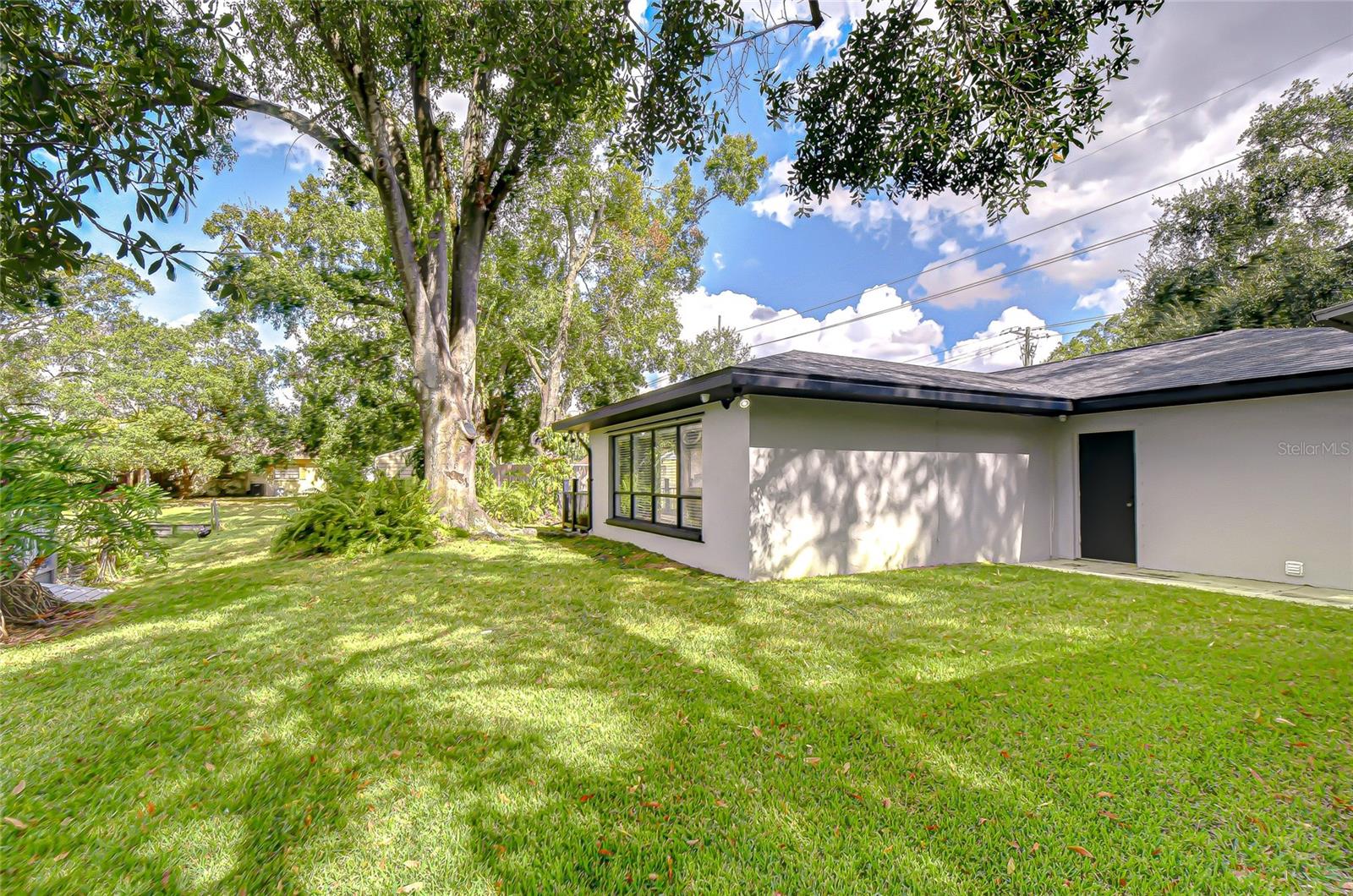 Image 25 of 76 For 8120 Albany Avenue