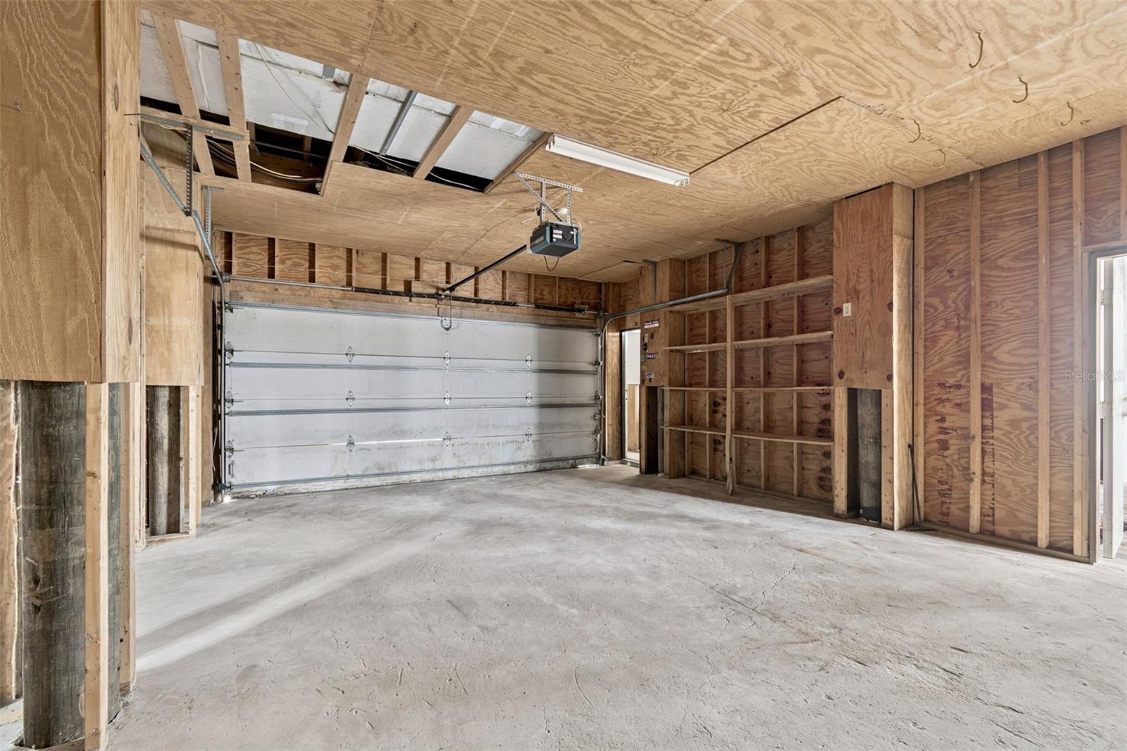 Listing photo id 36 for 121 Augusta Avenue