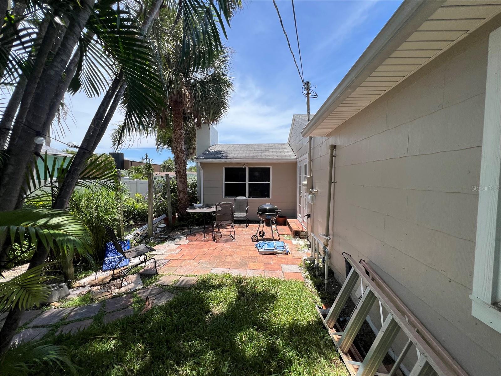 Image 4 of 14 For 256 44th Avenue