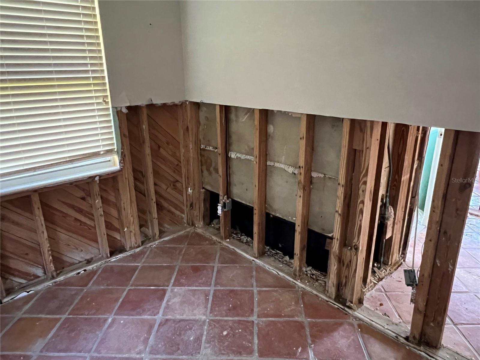 Image 9 of 14 For 256 44th Avenue