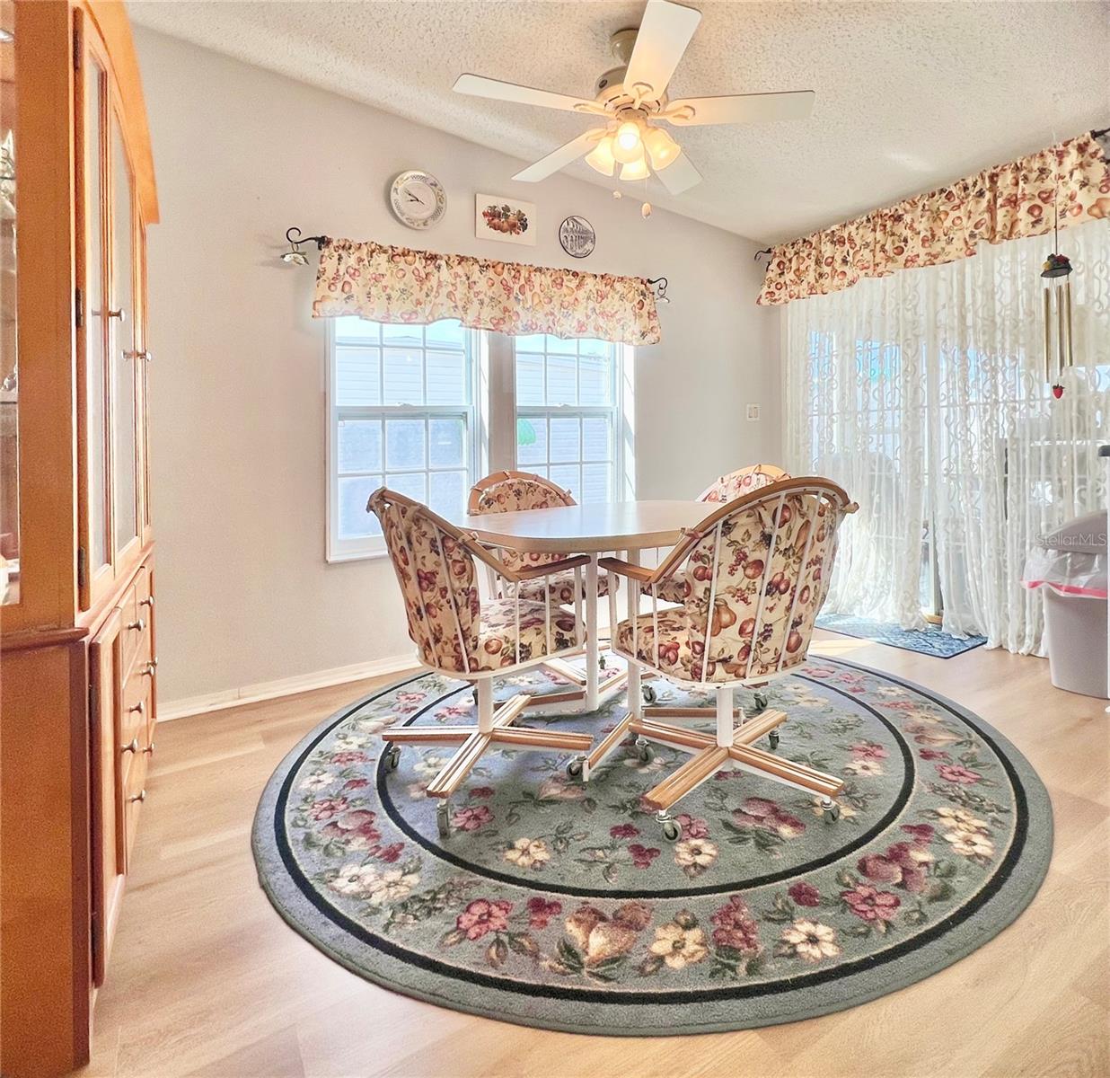 Image 16 of 37 For 51 Pindo Palm Street E