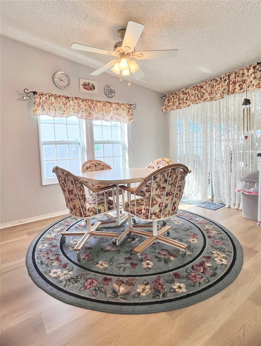 Image 18 of 37 For 51 Pindo Palm Street E