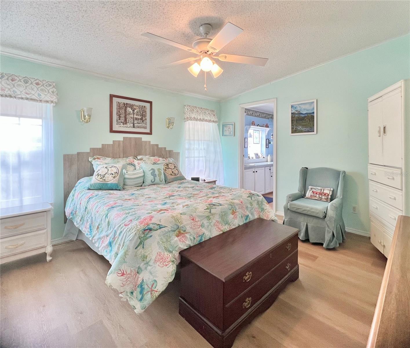 Image 23 of 37 For 51 Pindo Palm Street E