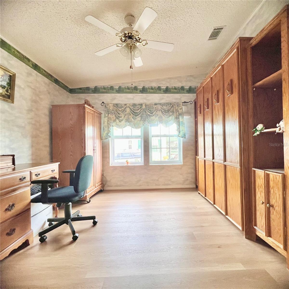 Image 29 of 37 For 51 Pindo Palm Street E