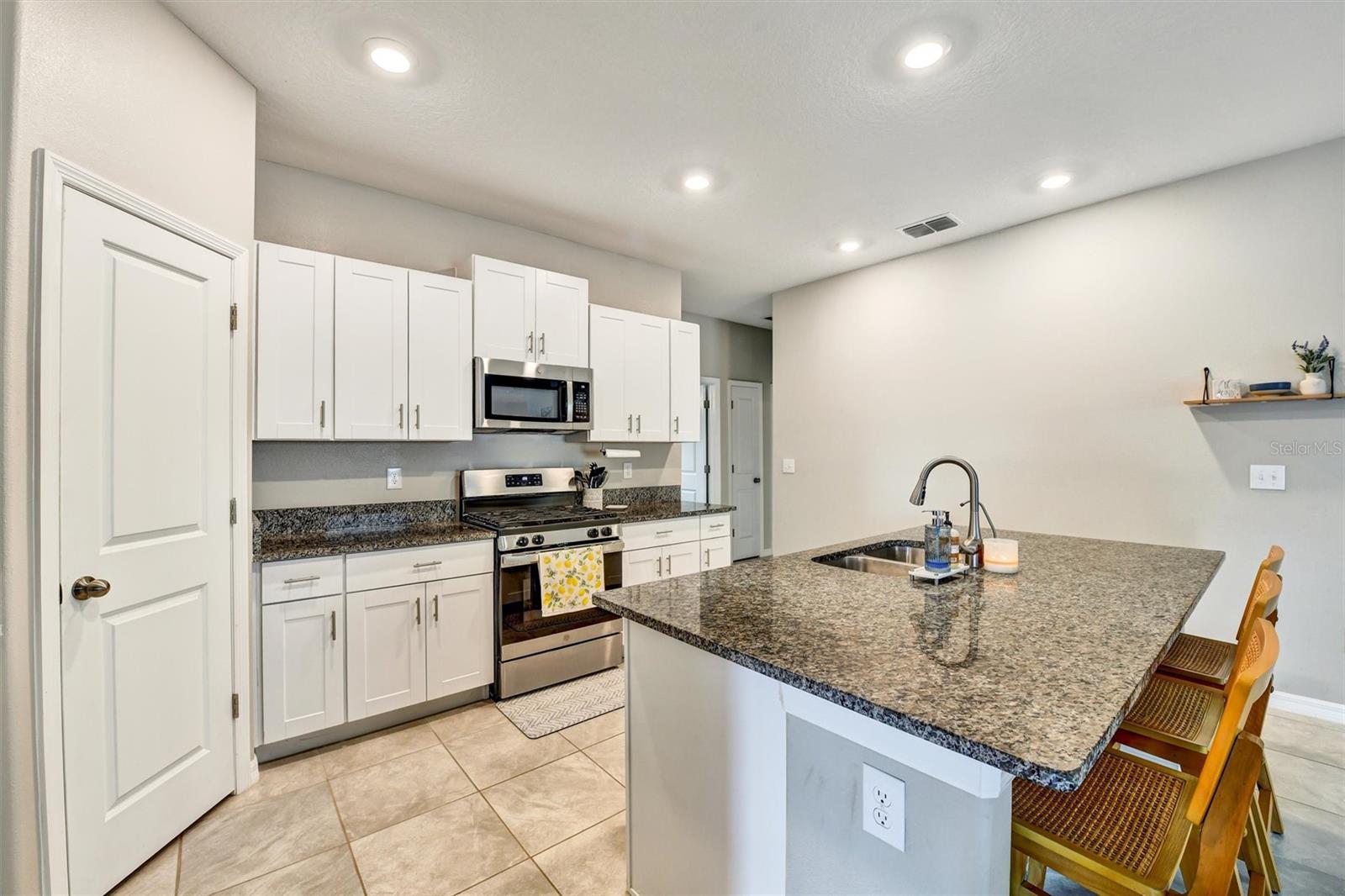 Image 12 of 40 For 9742 Lemon Drop Loop