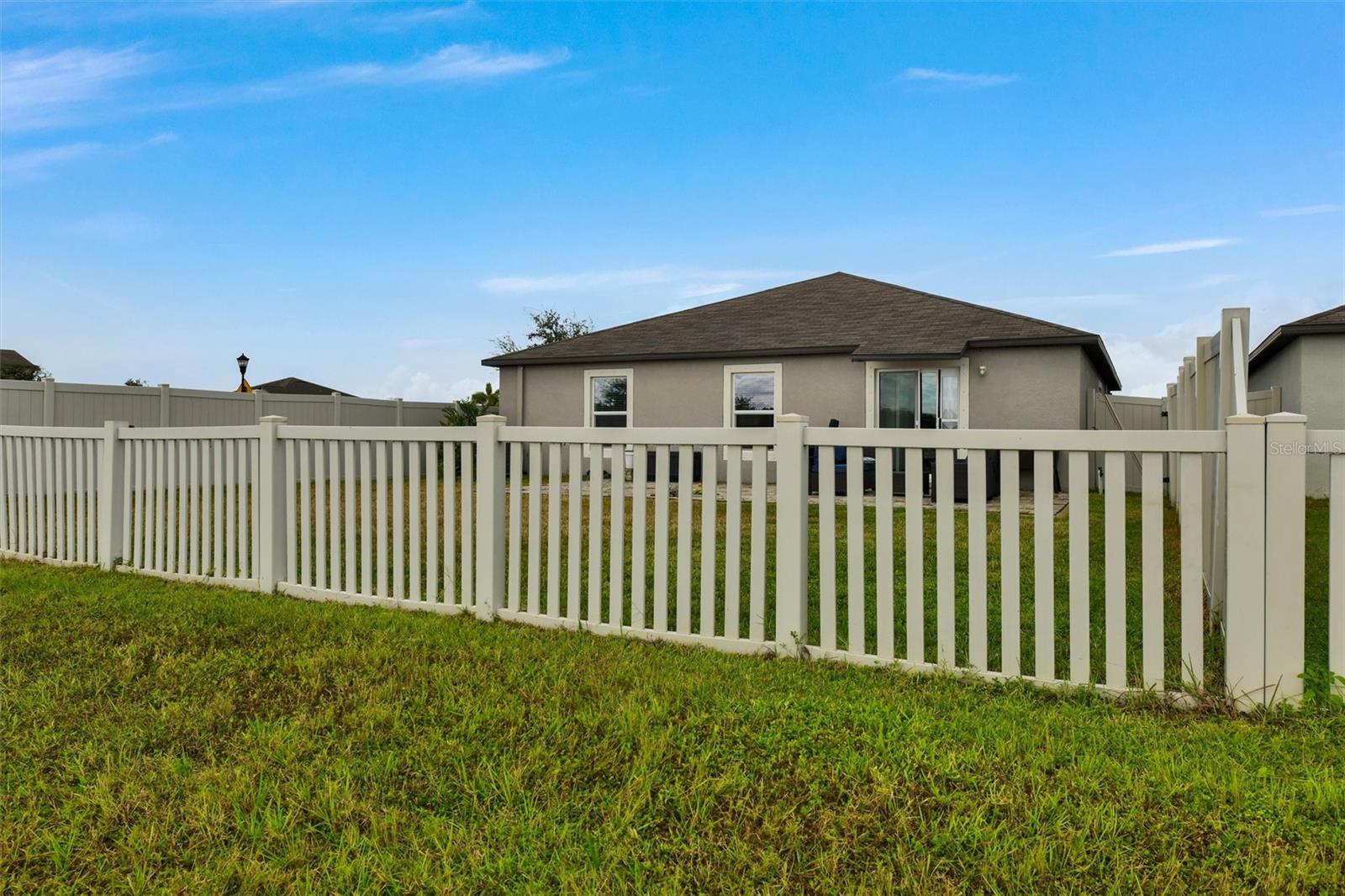 Image 38 of 40 For 9742 Lemon Drop Loop