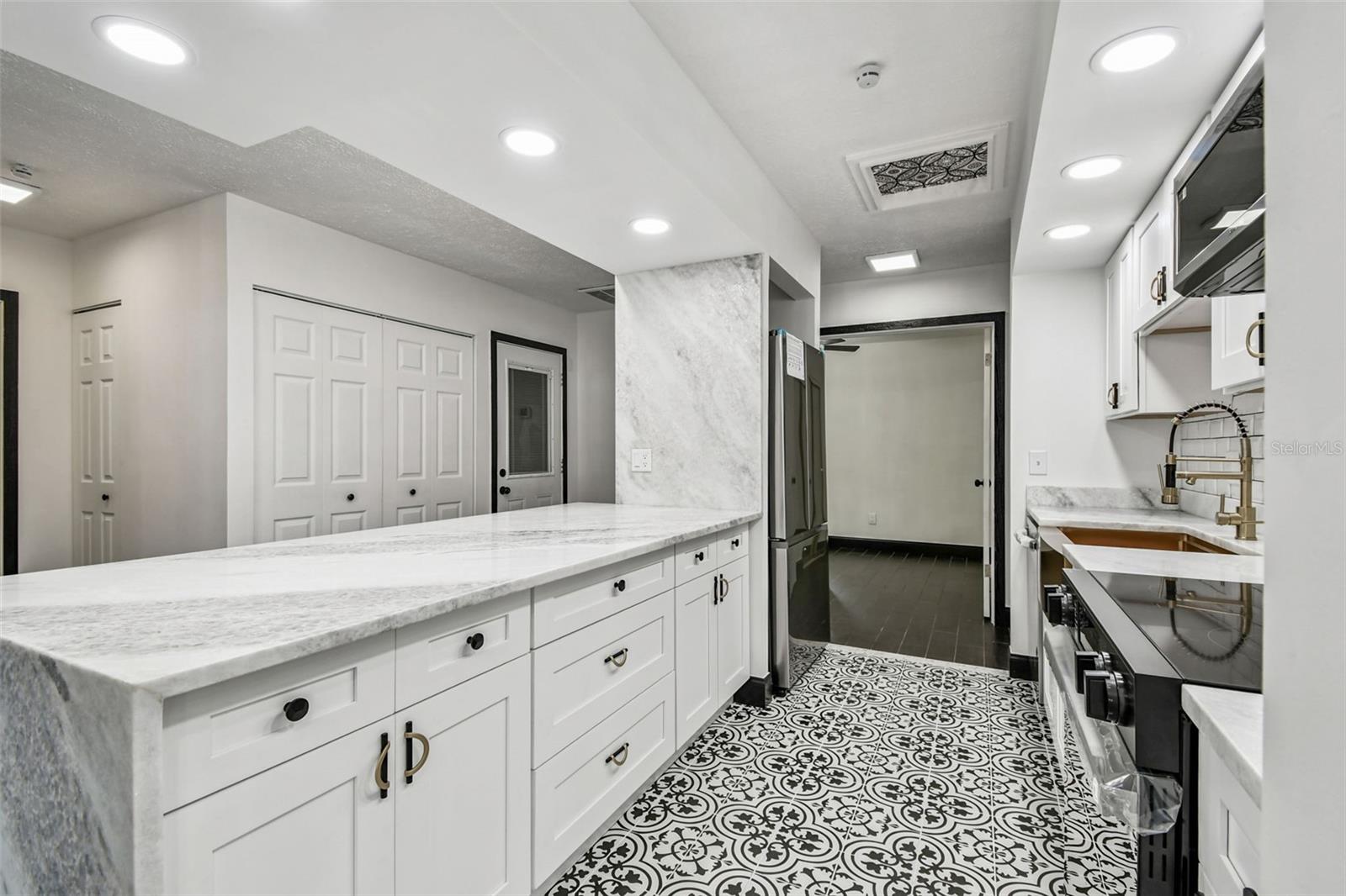 Image 14 of 72 For 4603 Goldbud Lane