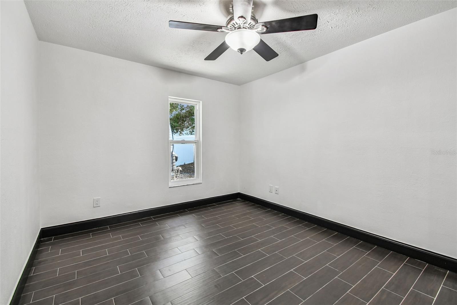 Image 29 of 72 For 4603 Goldbud Lane