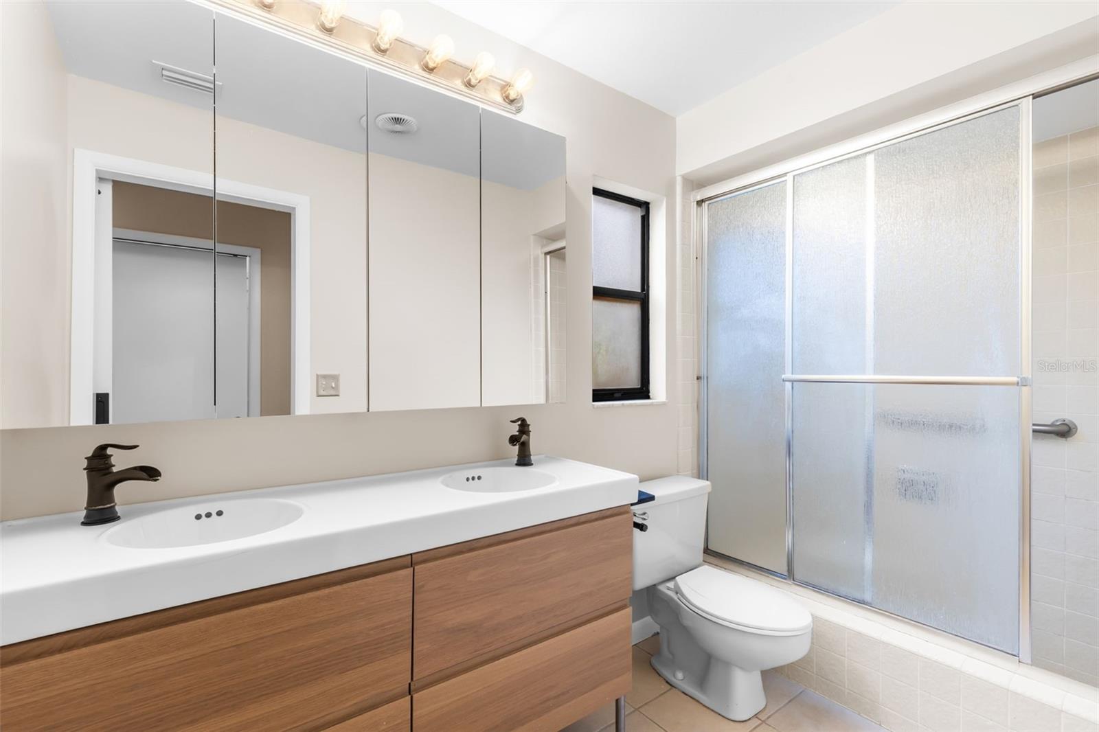 Image 36 of 68 For 1177 Eniswood Parkway