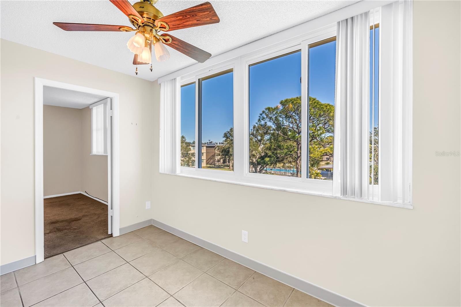 Image 13 of 32 For 5095 Bay Street Ne 317