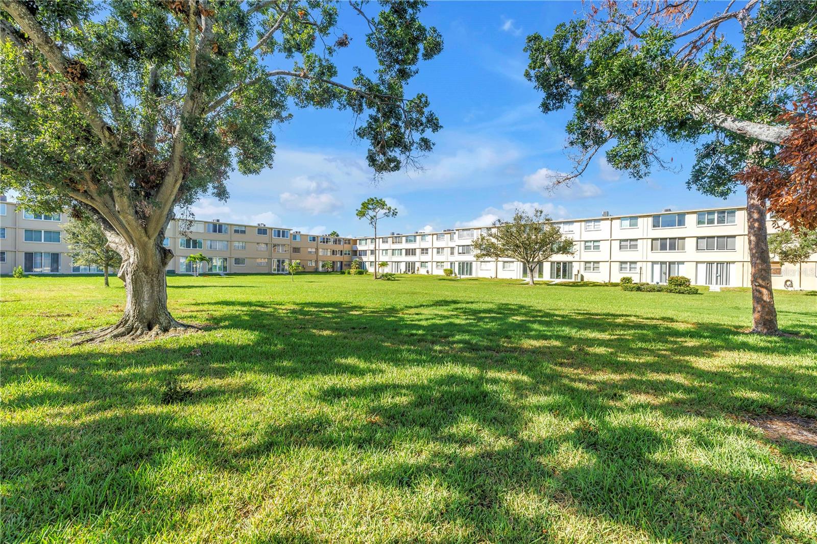 Image 16 of 32 For 5095 Bay Street Ne 317