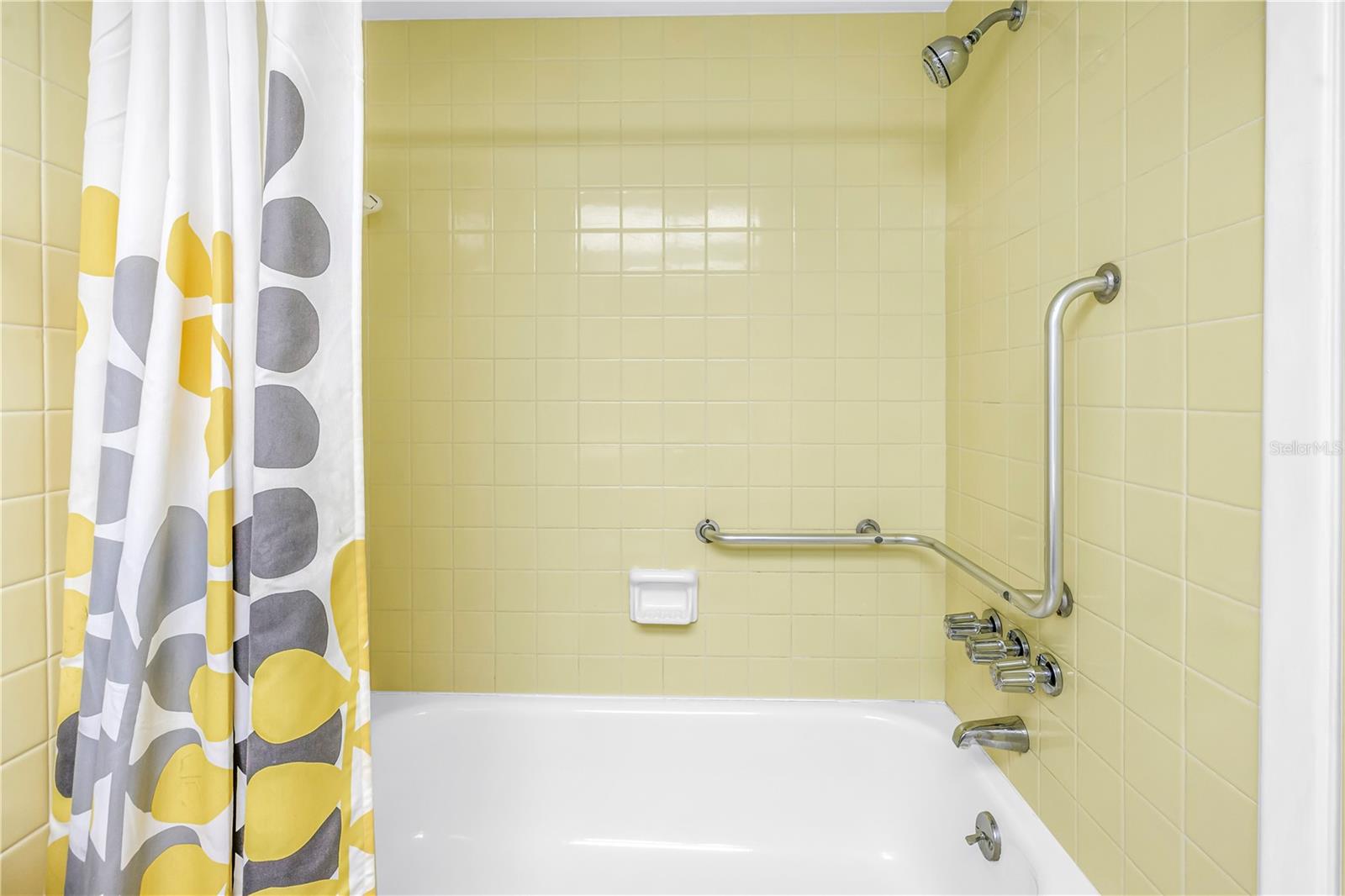 Image 17 of 32 For 5095 Bay Street Ne 317