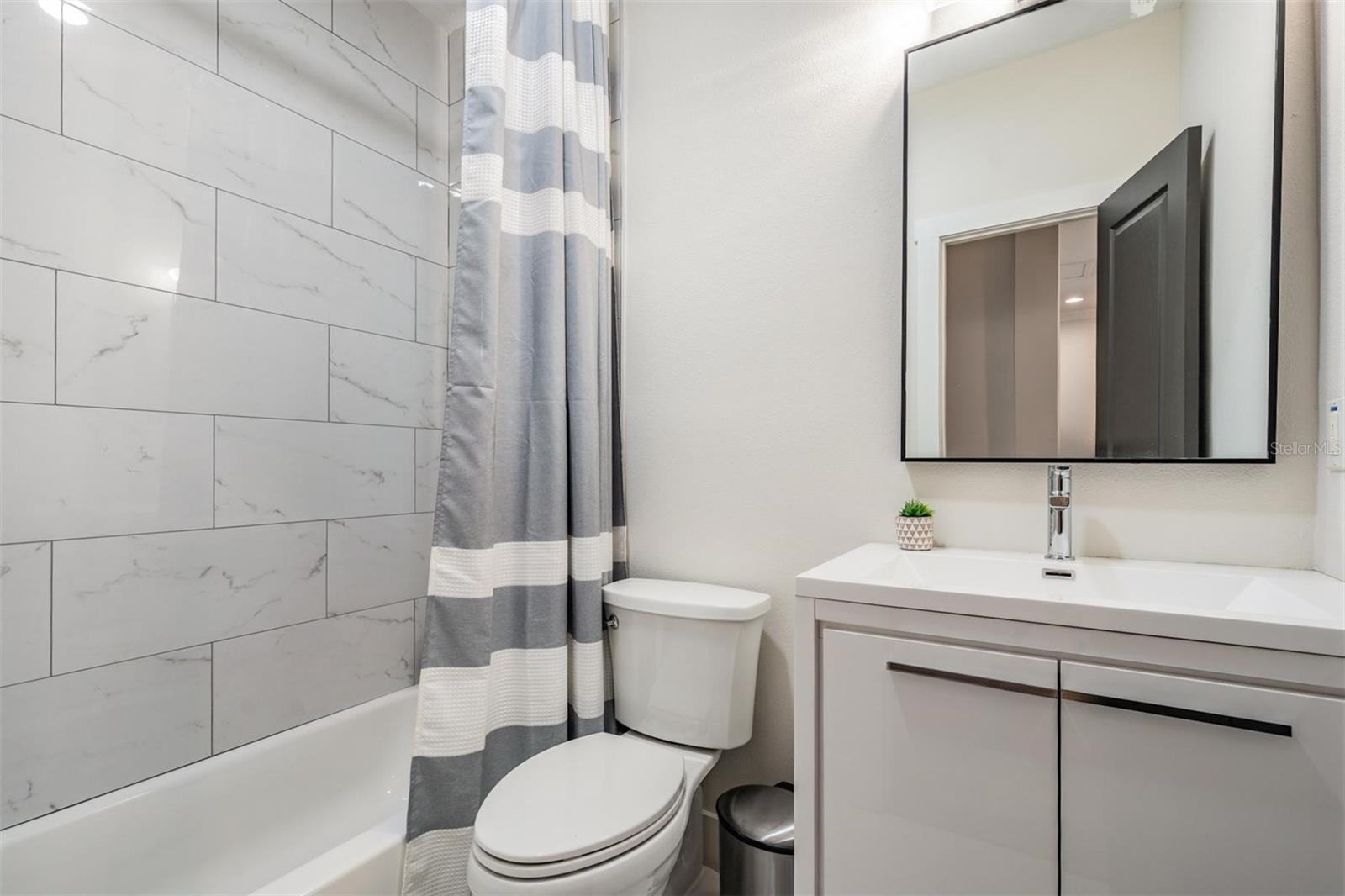 Image 32 of 57 For 14707 Canopy Drive