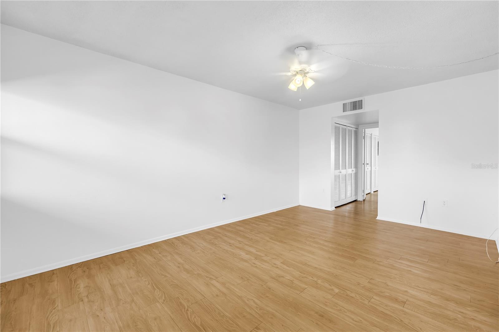 Image 10 of 44 For 951 79th Avenue N 325