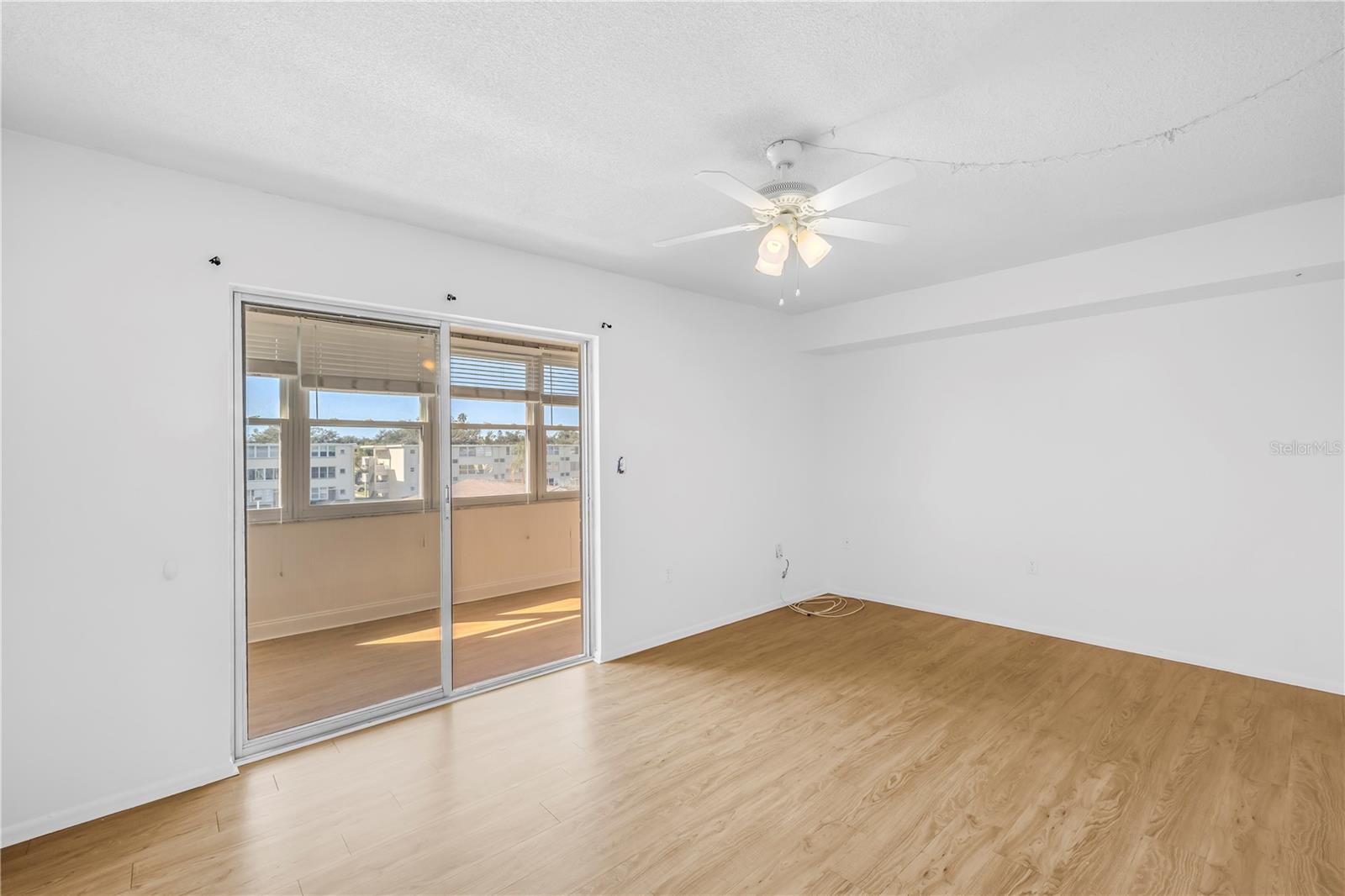 Image 19 of 44 For 951 79th Avenue N 325