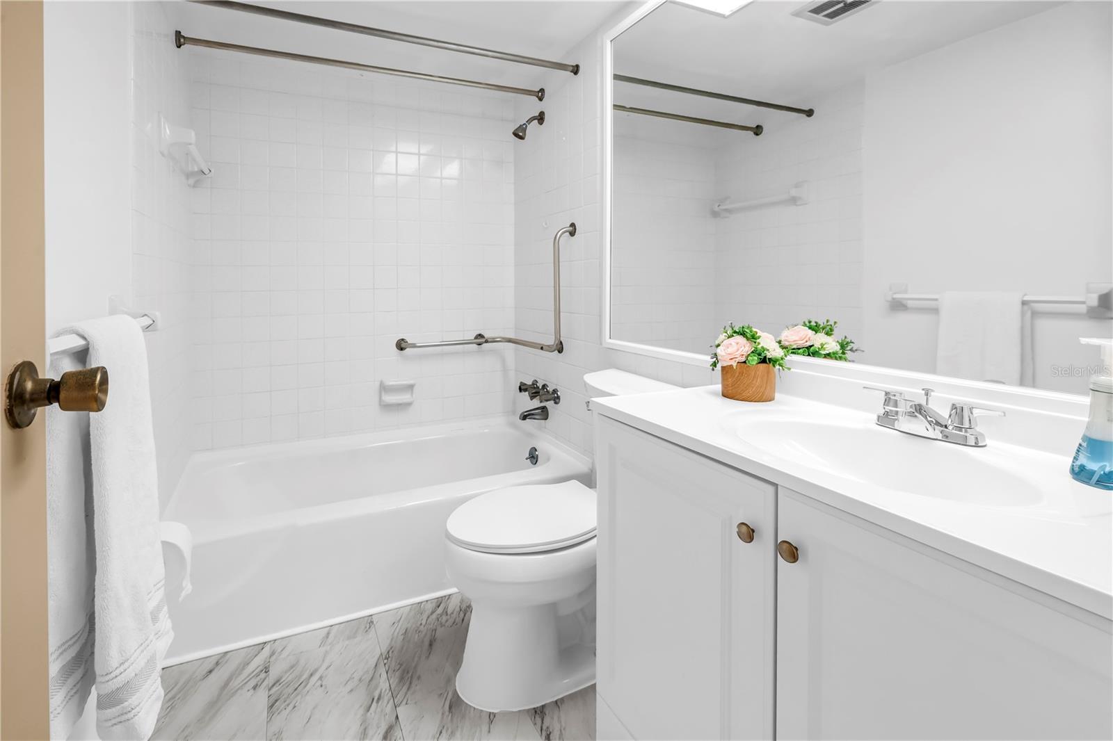 Image 23 of 44 For 951 79th Avenue N 325