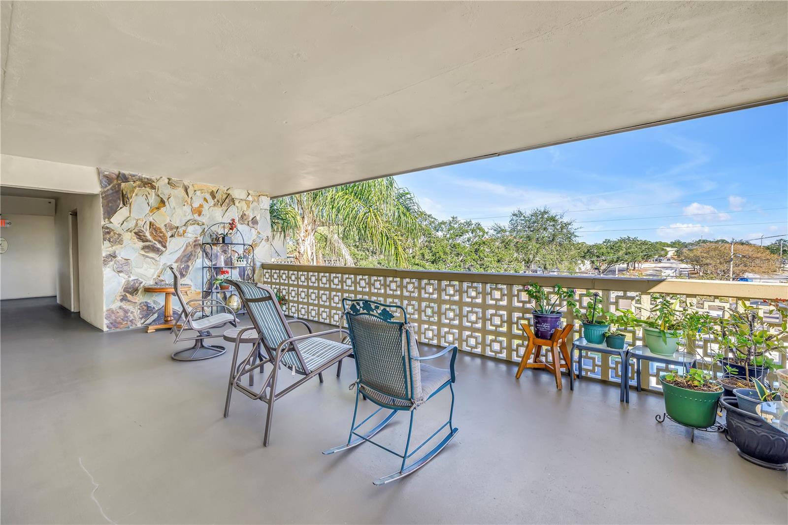 Image 33 of 44 For 951 79th Avenue N 325