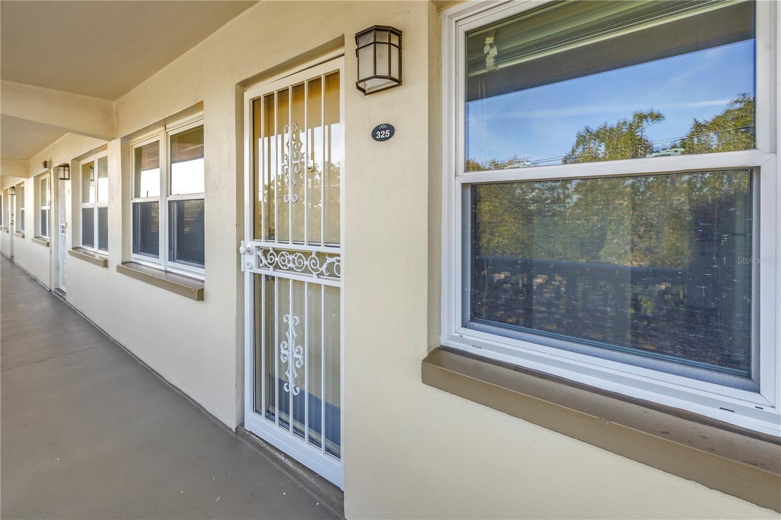 Image 7 of 44 For 951 79th Avenue N 325