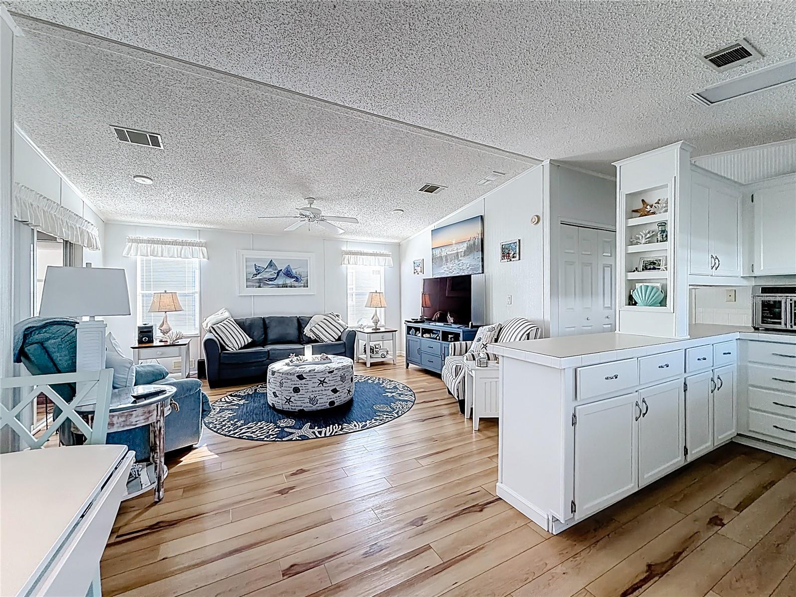 Image 4 of 19 For 323 Pine Loop