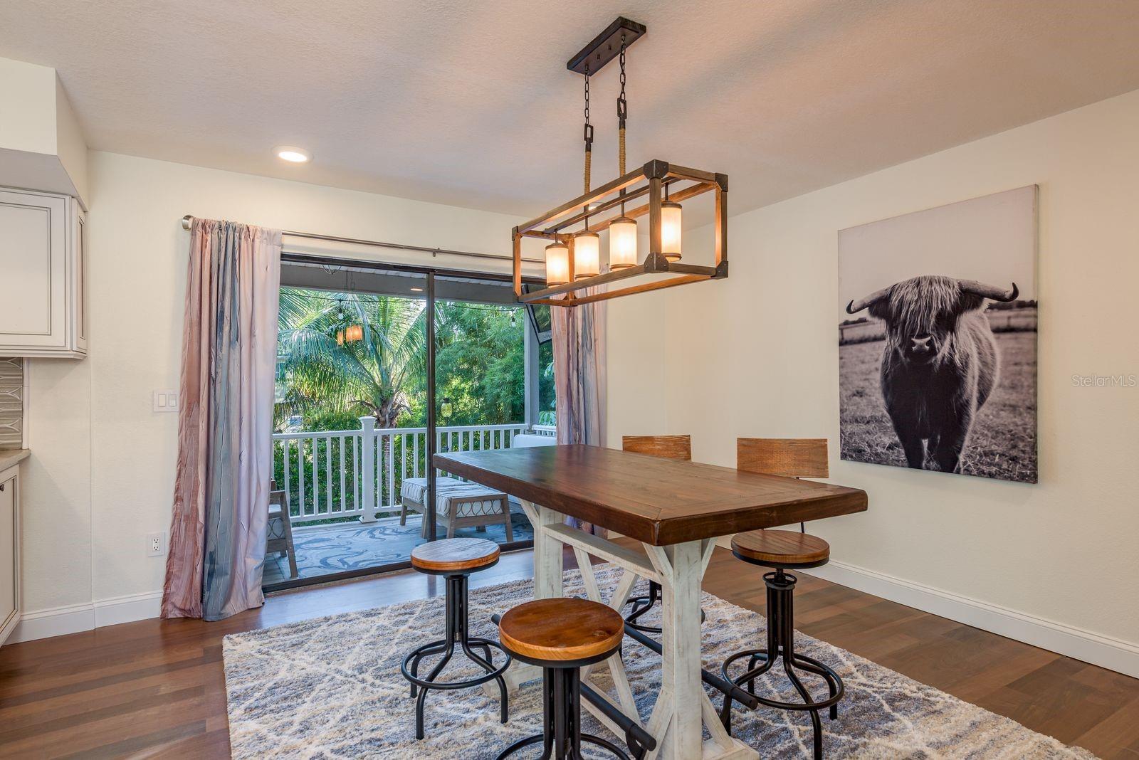 Image 14 of 88 For 758 Claudia