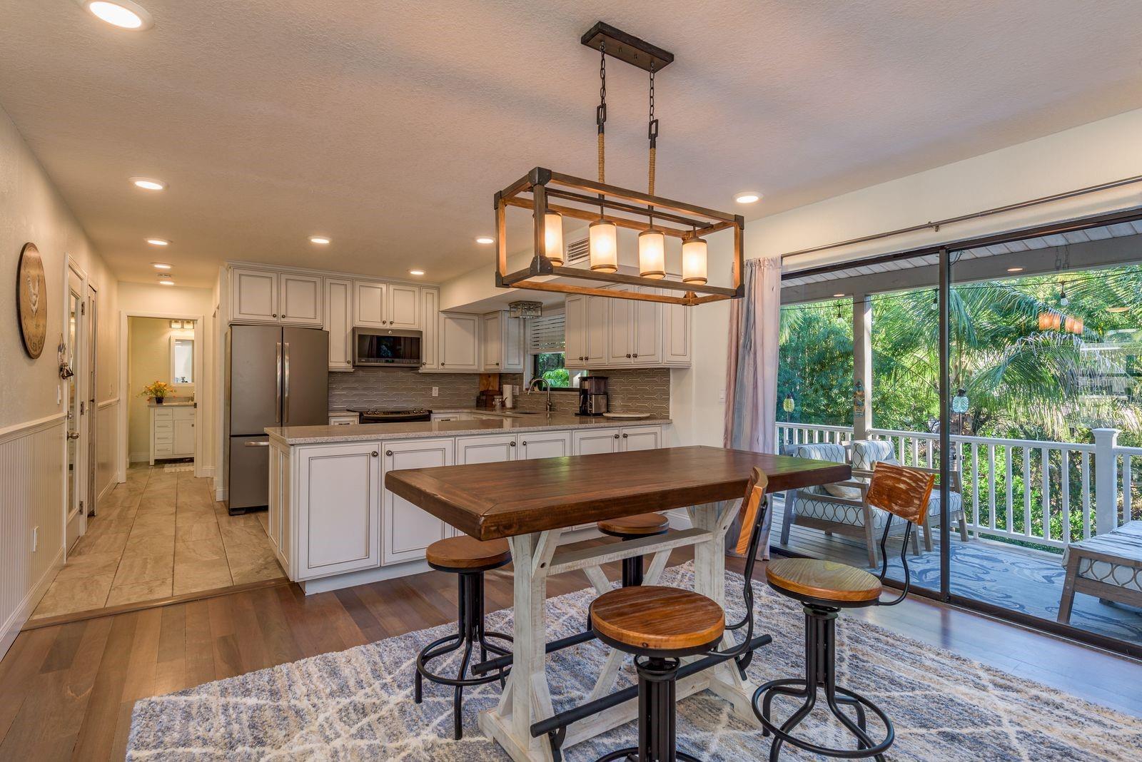 Image 15 of 88 For 758 Claudia