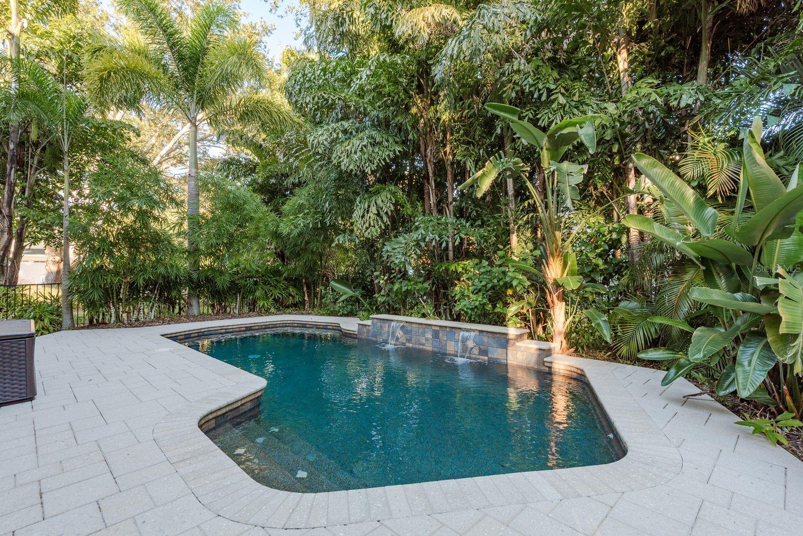 Image 23 of 88 For 758 Claudia