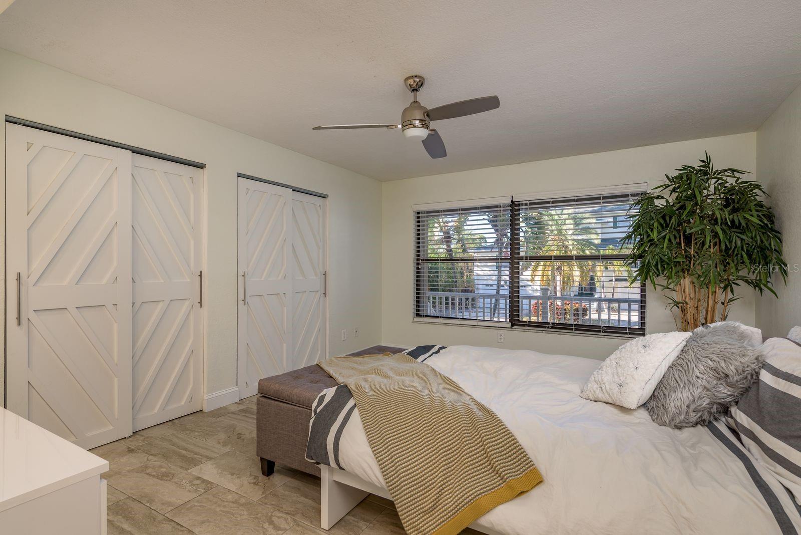 Image 33 of 88 For 758 Claudia