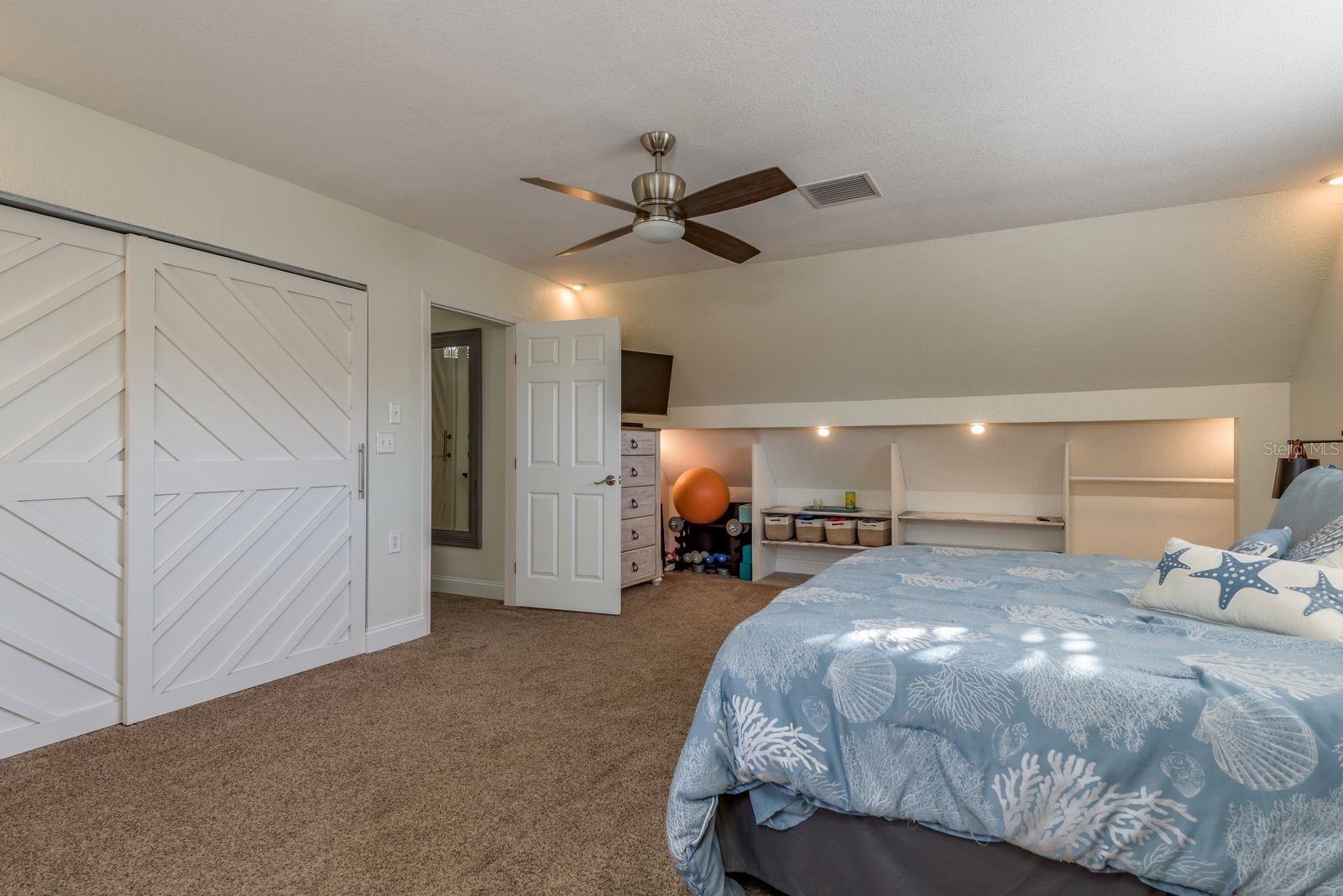 Image 39 of 88 For 758 Claudia