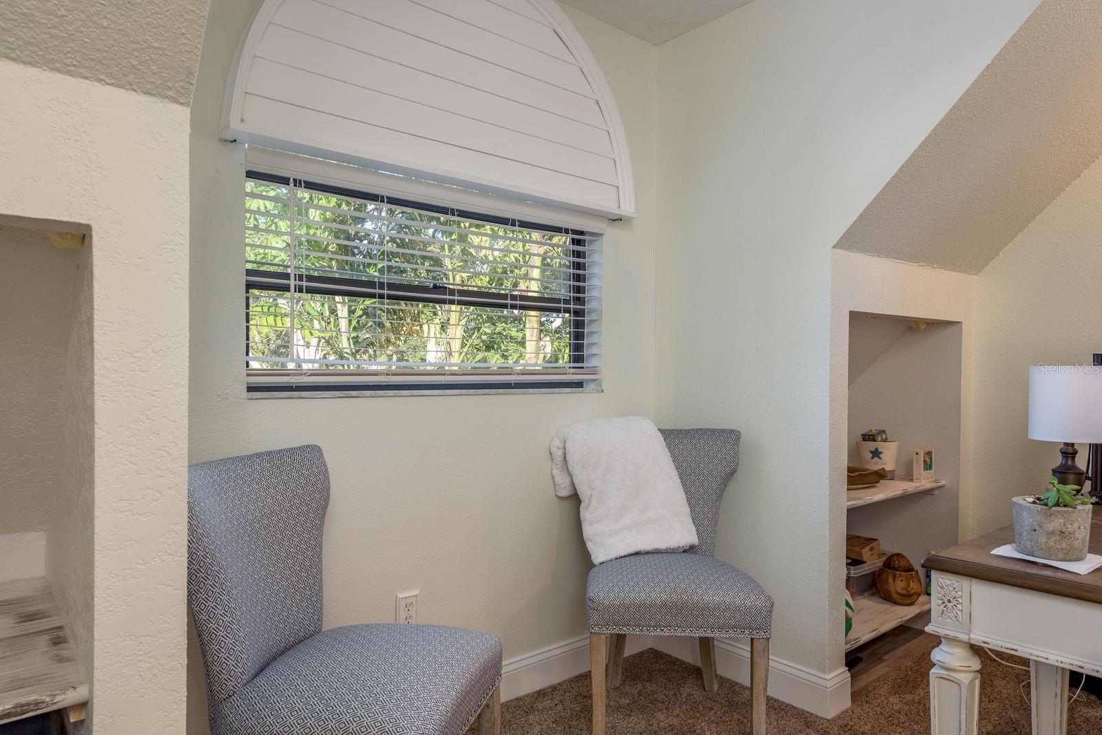 Image 43 of 88 For 758 Claudia